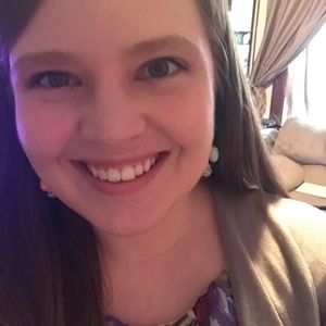 Meet your Posher, Carly